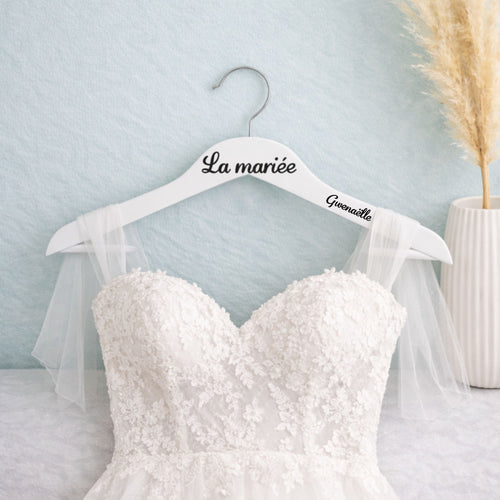 Cintre mariage personnalisé avec prénom et date