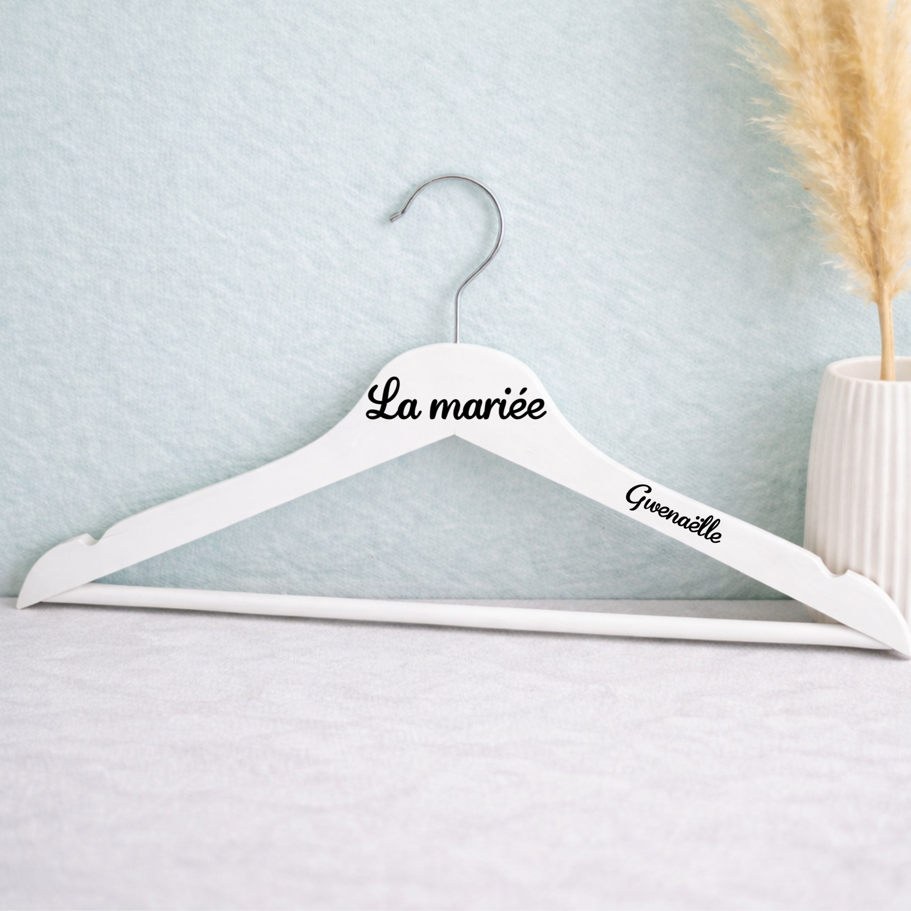 Cintre mariage personnalisé avec prénom et date